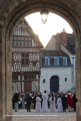 Vendredi   office croix   Joigny 2