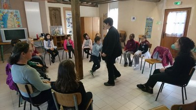 1. Jouer tous ensemble pour apprendre à se connaître