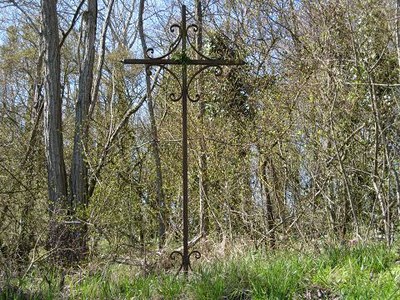 Croix de Bressan 'Notre Dame des scapulaires' à Champvallon
