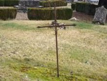 Croix tombale du cimetière de Neuilly
