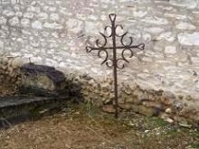 Croix tombale du cimetière de Neuilly