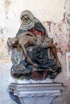 Eglise de Saint-Fargeau - Pietà du XVIème siècle