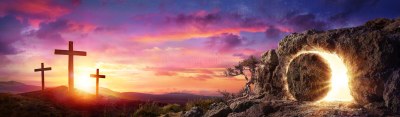 lumière de résurrection en tombe vide avec la crucifixion au lever du soleil 174548179