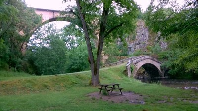 Ponts de Pierre-Perthuis.jpg