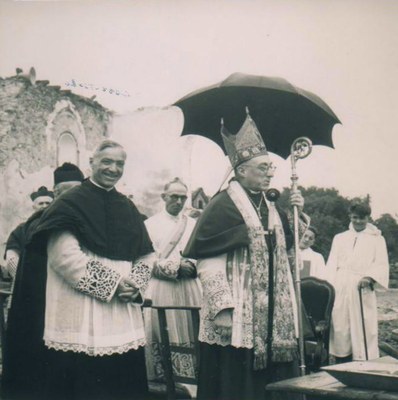 Pose de la 1ère pierre de l’église de Vertilly 1.jpg