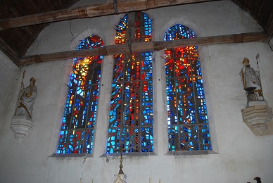 Vitraux intérieur Malay le Grand