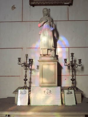 Chapelle Sainpuits ND Lorette 28.JPG