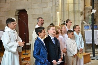 2023-06-1° communion- (121).jpg