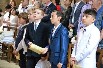 2023-06-1° communion- (94).jpg