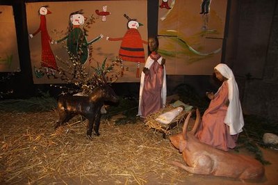 2020-Chemin des Crèches-Tonnerre-gros plan.jpg